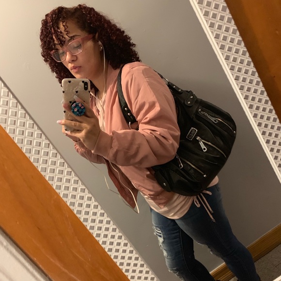 Meet your Posher, Jahaira - Picture 8 of 8